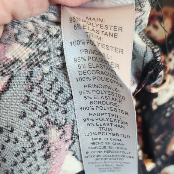 🏷️AVENUE Eden Tunic in Horsefeather Print Size 5X - Picture 14 of 14